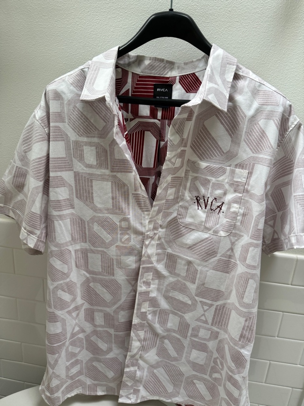 RVCA Men's "That'll Do Barry 2" Short Sleeve Button-Down - Slim Fit 2XL